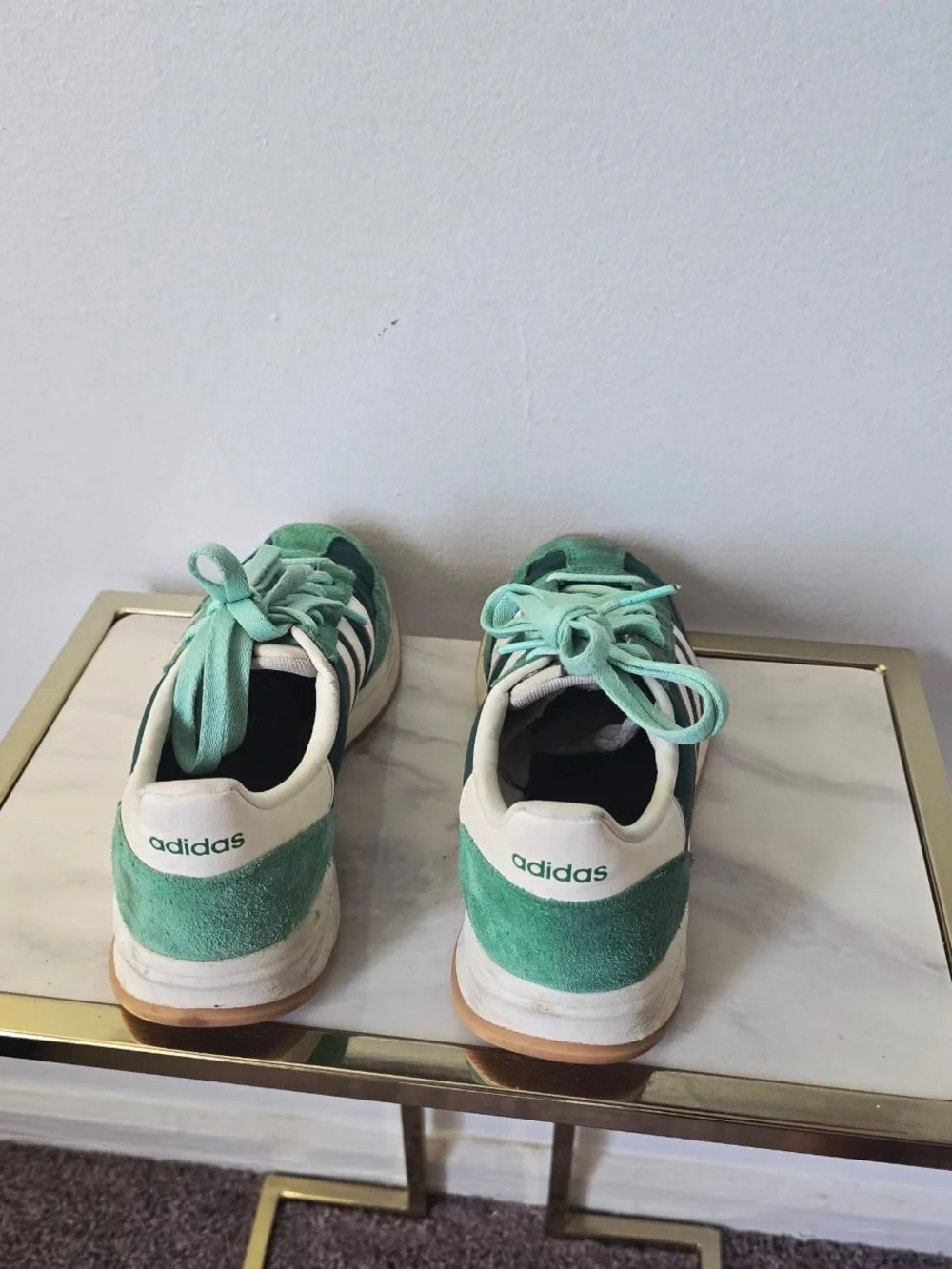 Adidas Run 70s 2.0 Women Collegiate Green Off White Sneakers Size 7 1/2